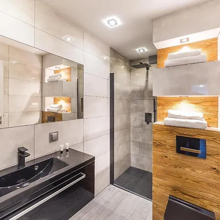 Dominika דירה יוראטה